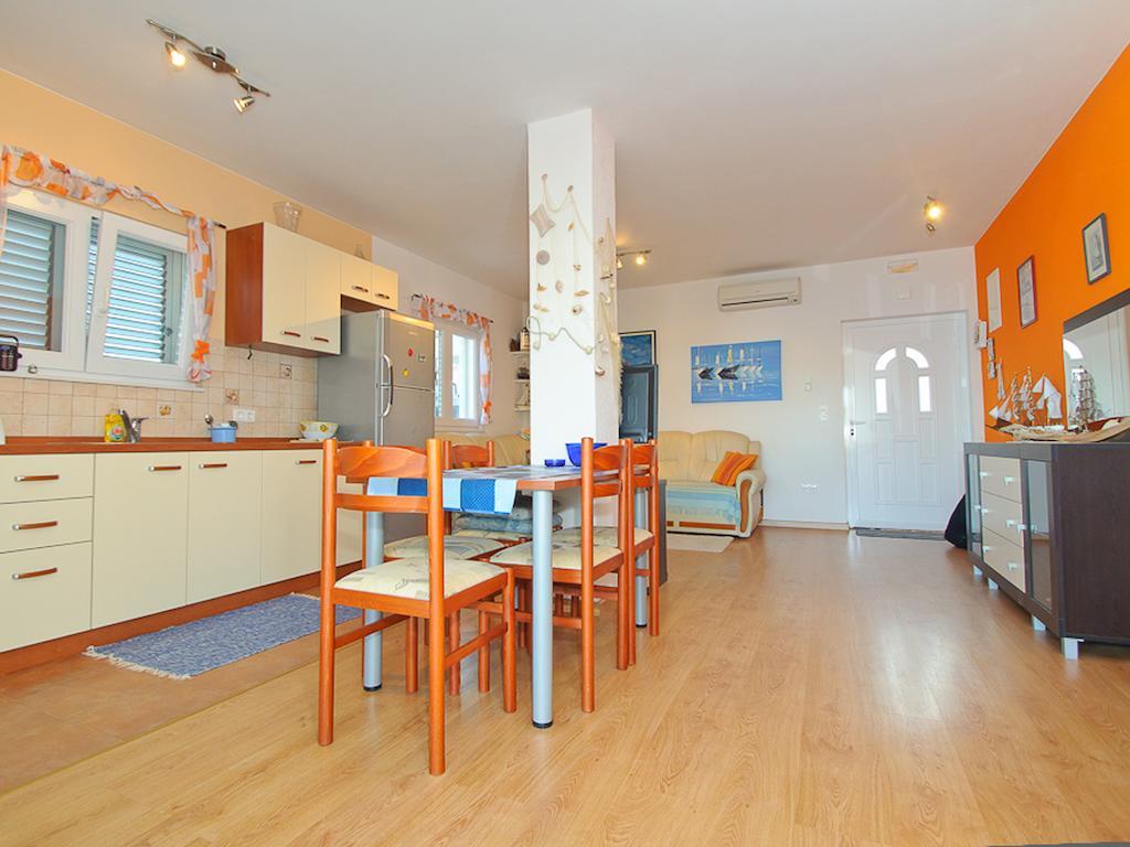 Zigulin Apartment Τρογκίρ Δωμάτιο φωτογραφία